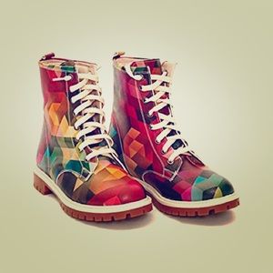 Rainbow geometric boots